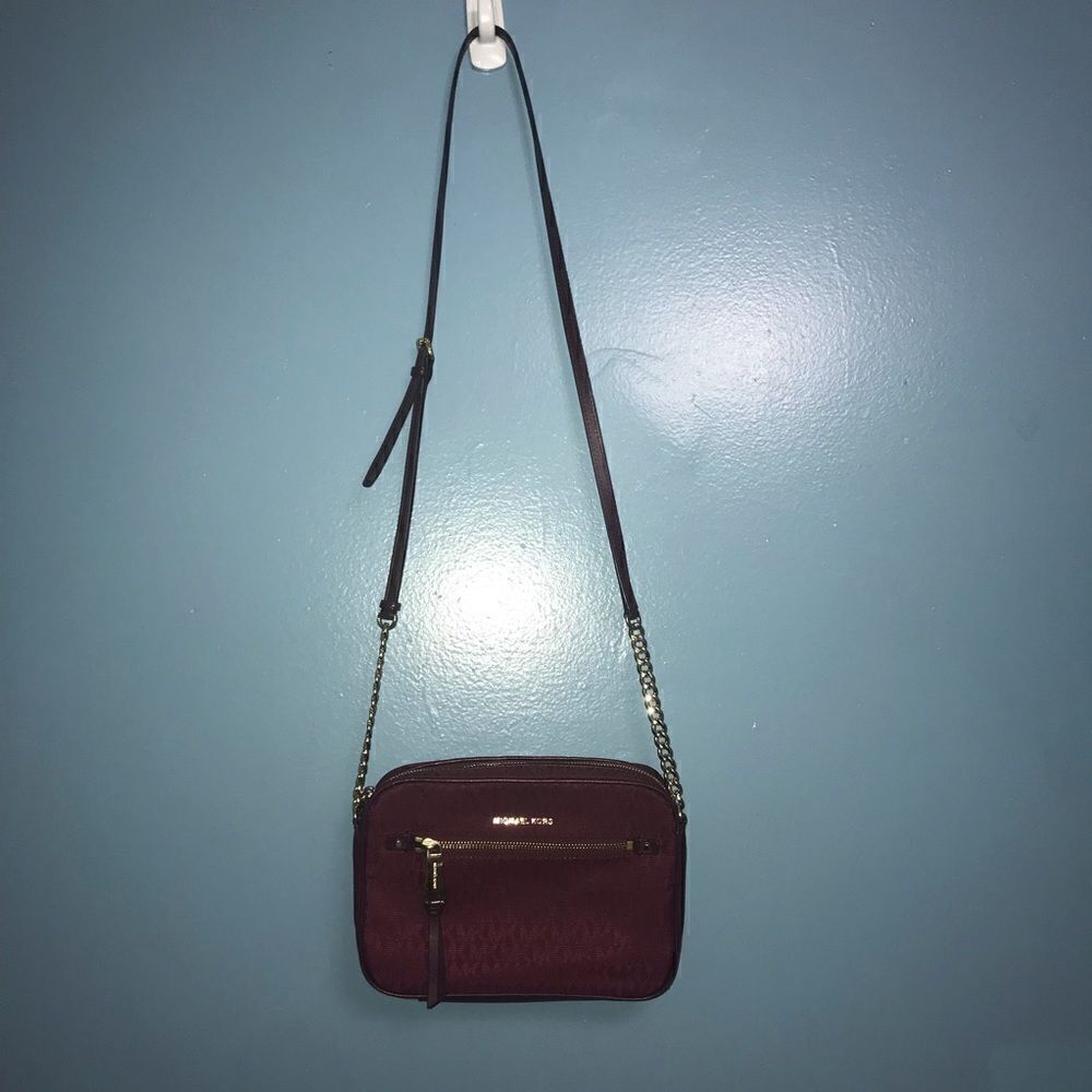 Michael Kors crossbody bag in burgundy - Picture 7 of 16